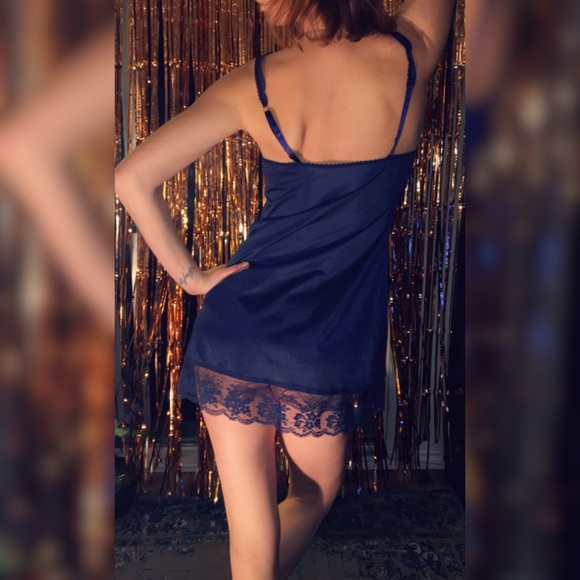 Navy blue lace night-slip - Picture 2 of 2
